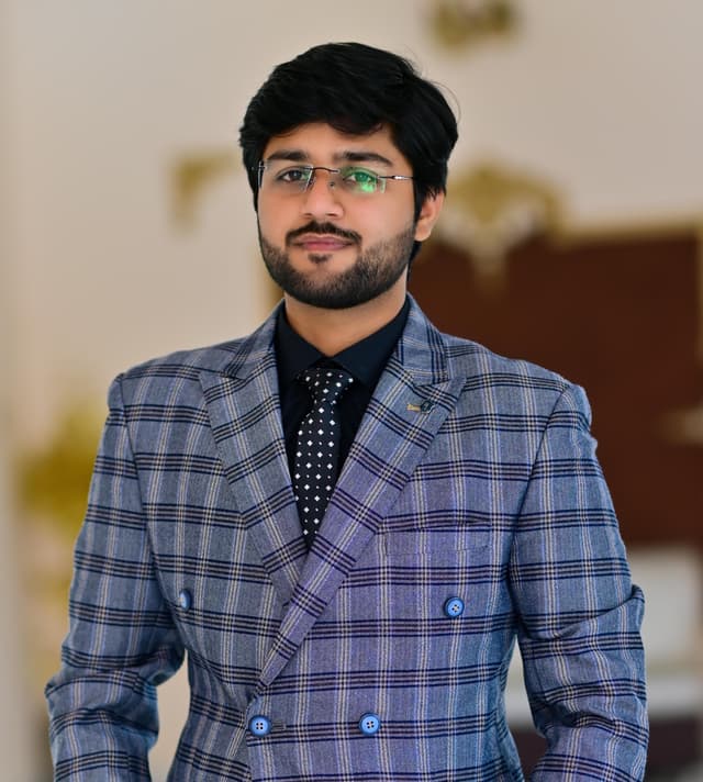 Dr. Nouman Chaudhary, small animal physician and surgeon on Vetline