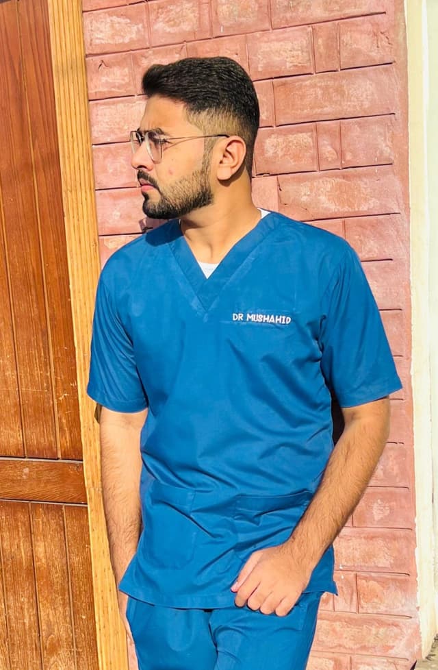 Dr. Mushahid, small animal veterinary physician and surgeon on Vetline
